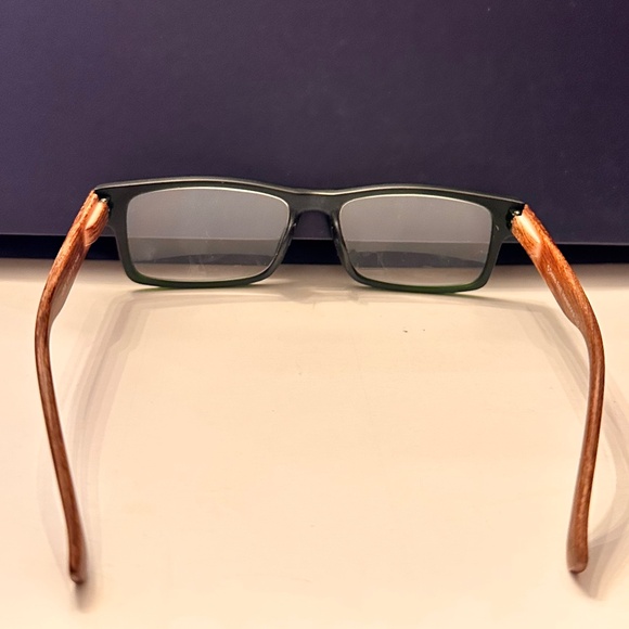 *2* Pairs of Fashion Reading Glasses +2.0 - Picture 13 of 16